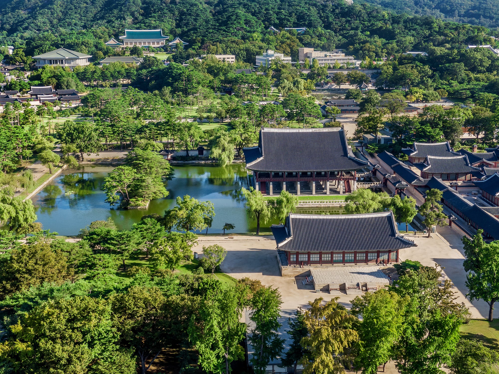Sujeongjeon Hall and the Former Jiphyeonjeon Site