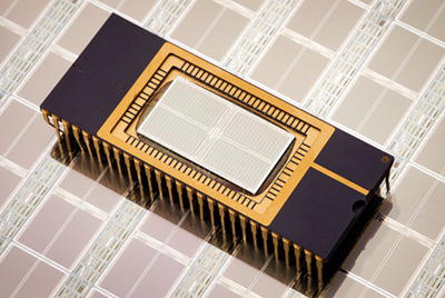 The world's first 64MB DRAM: Semiconductor and electronics rise