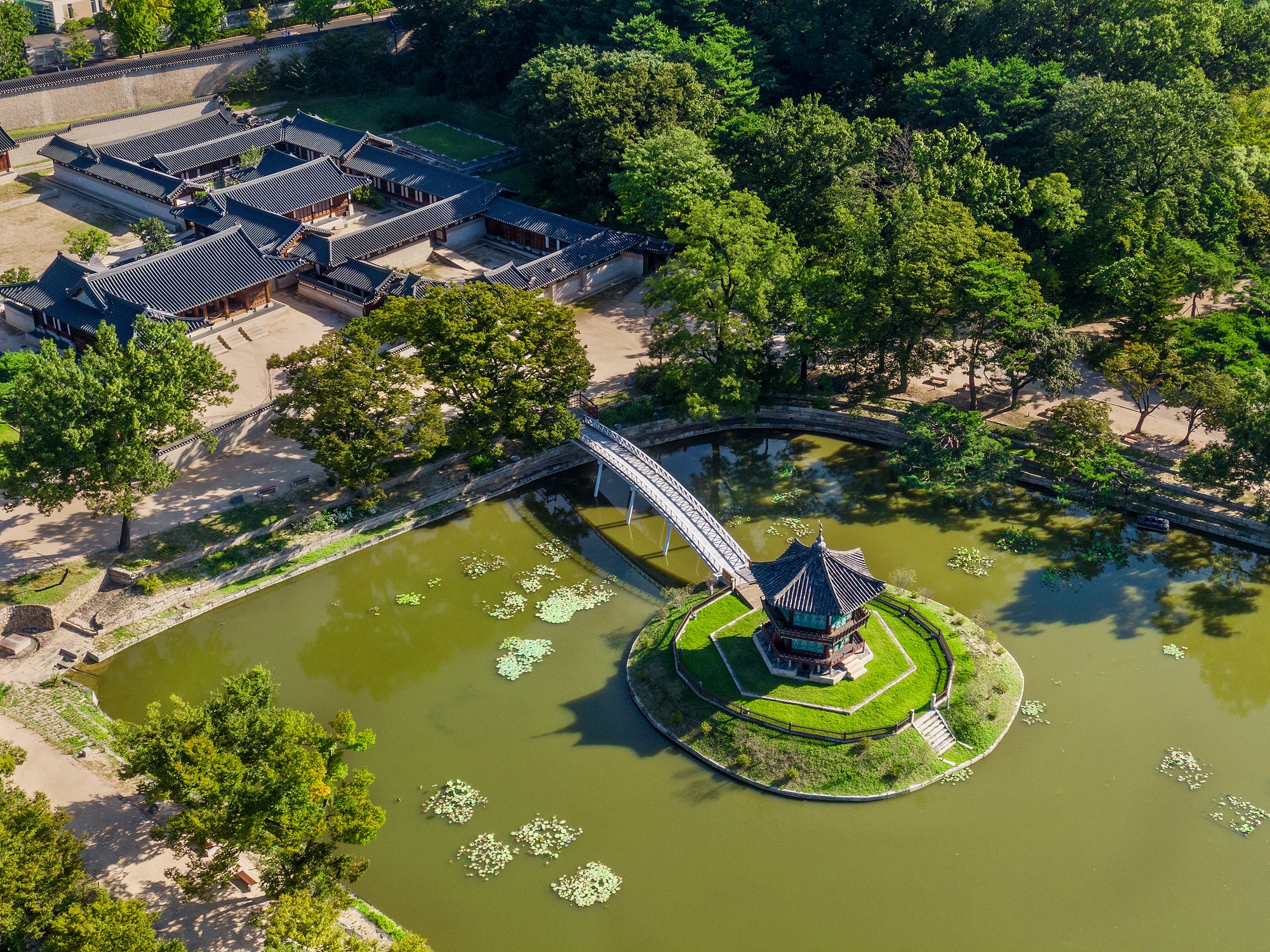 Hyangwonjeong Pavilion, Chwihyanggyo Bridge and Yeolsangjinwon Spring