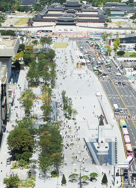 Gwanghwamun Square Introduction / Yukjo Street Context